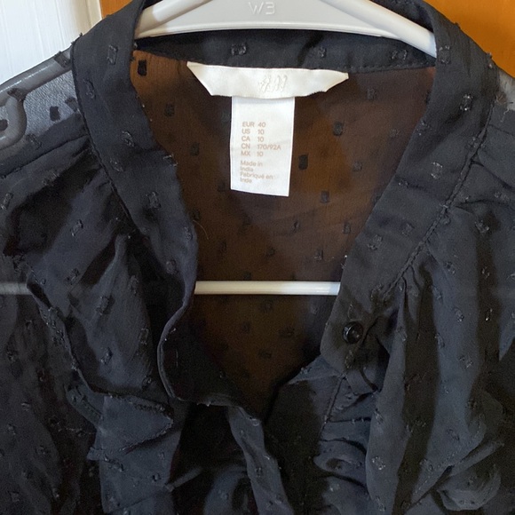 H&M Blouse - Picture 2 of 3